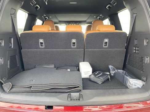 New 2025 Nissan Armada Platinum Reserve image 37