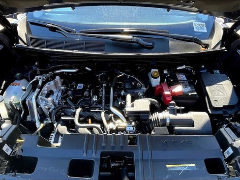 New 2025 Nissan Kicks SR image 14