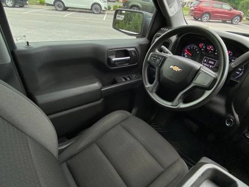 Used 2023 Chevrolet Silverado 1500 Custom AWD/4WD image 26
