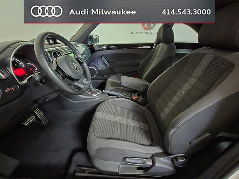 Used 2013 Volkswagen Beetle 2.0T FWD image 15