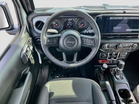 Certified 2026 Jeep Wrangler Unlimited Sport AWD/4WD image 20