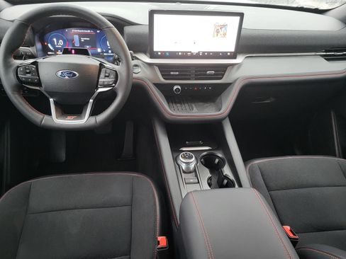 Used 2025 Ford Explorer ST AWD/4WD image 14
