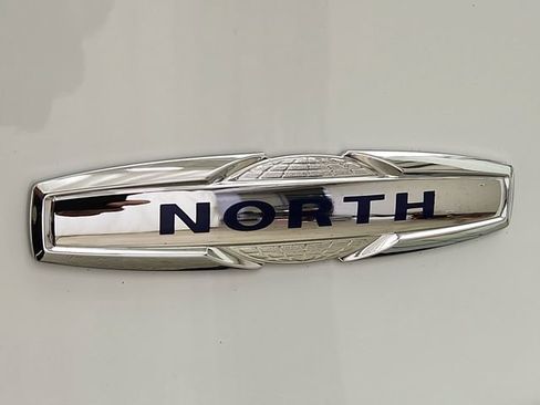 Used 2017 Jeep Cherokee Latitude w/ True North Edition AWD/4WD image 30