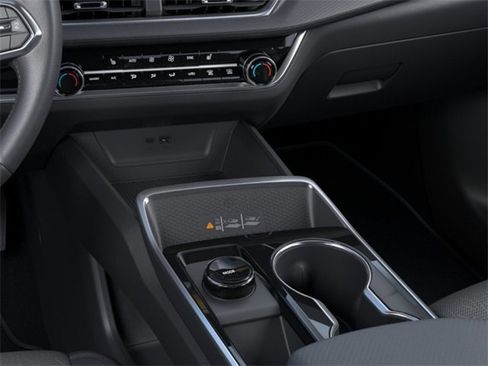 New 2026 Chevrolet Equinox LT w/ Convenience Package II FWD image 23