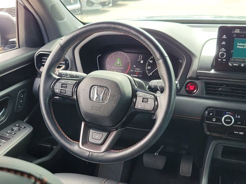 Used 2024 Honda Pilot TrailSport image 21