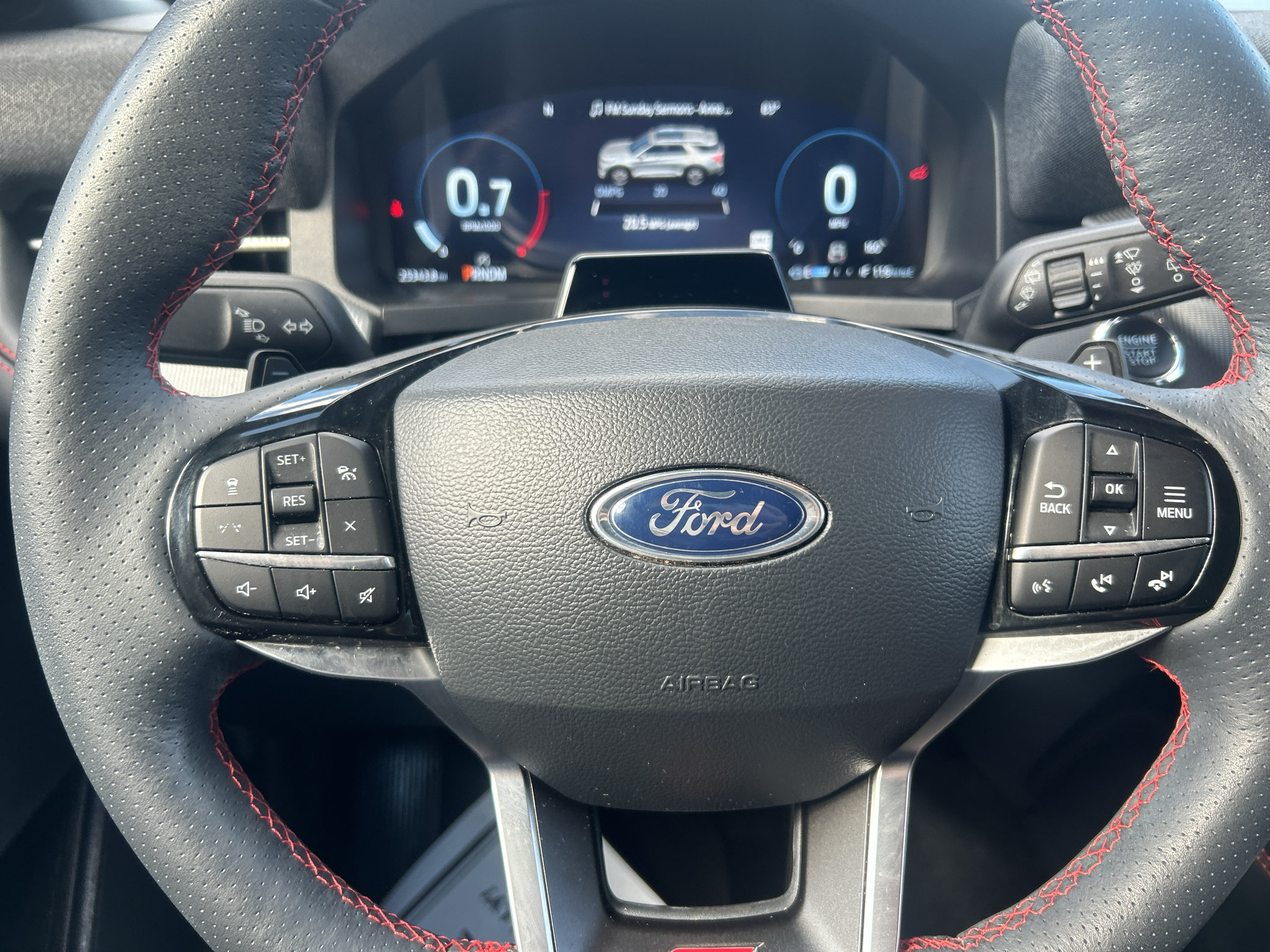 Used 2025 Ford Explorer ST RWD image 15