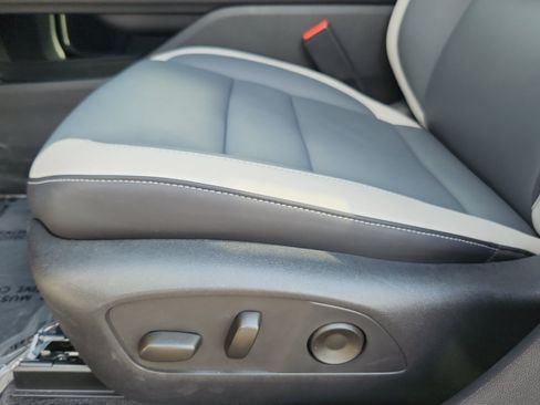 Used 2025 Honda Prologue Touring image 14