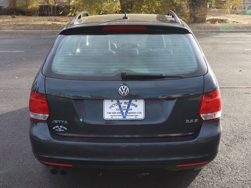Used 2010 Volkswagen Jetta S image 6