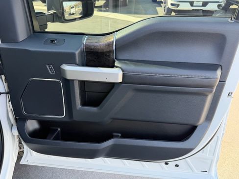 Used 2022 Ford F350 Lariat w/ Lariat Value Package AWD/4WD image 22