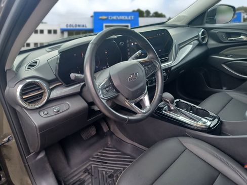 Used 2024 Chevrolet Trax ACTIV w/ Driver Confidence Package FWD image 8