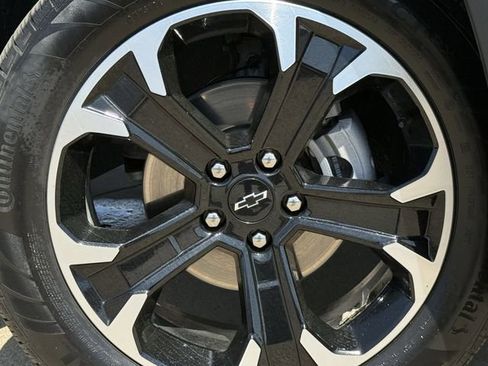 Used 2026 Chevrolet Equinox LT w/ Convenience Package II image 11