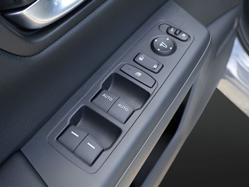 Used 2026 Honda CR-V Sport image 11