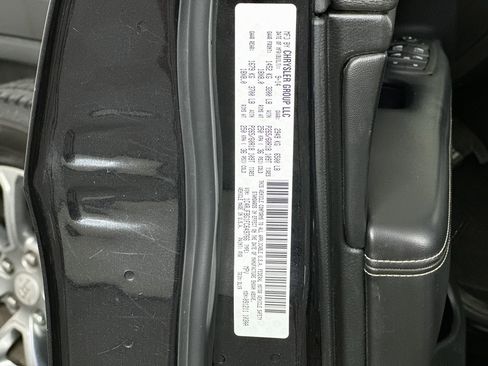 Used 2015 Jeep Grand Cherokee Limited w/ Luxury Group II AWD/4WD image 12