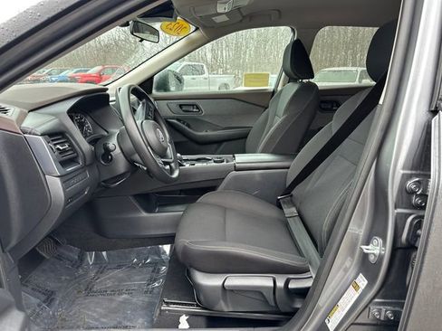 Used 2023 Nissan Rogue S image 24