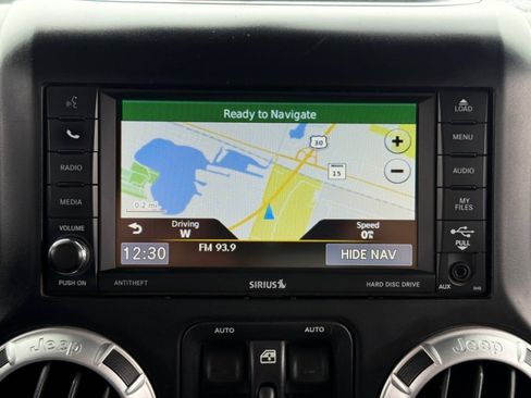 Used 2014 Jeep Wrangler Unlimited Rubicon w/ Dual Top Group image 25