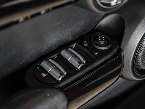 Used 2019 MINI Cooper S w/ Premium Package FWD image 48