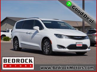 Used 2020 Chrysler Pacifica Touring-L Plus w/ Advanced Safetytec Group FWD video 1