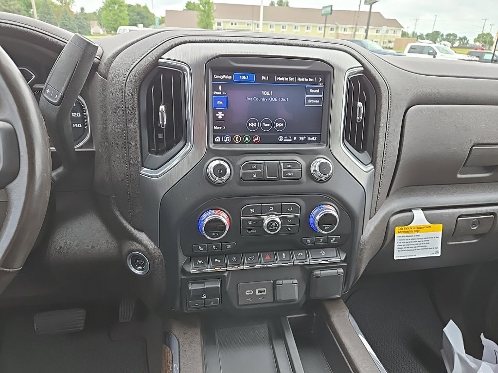 Used 2022 GMC Sierra 1500 Denali w/ Driver Alert Package II AWD/4WD image 25