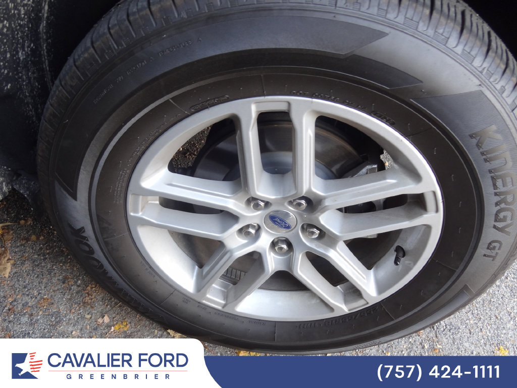 Used 2026 Ford Explorer Active AWD/4WD image 11