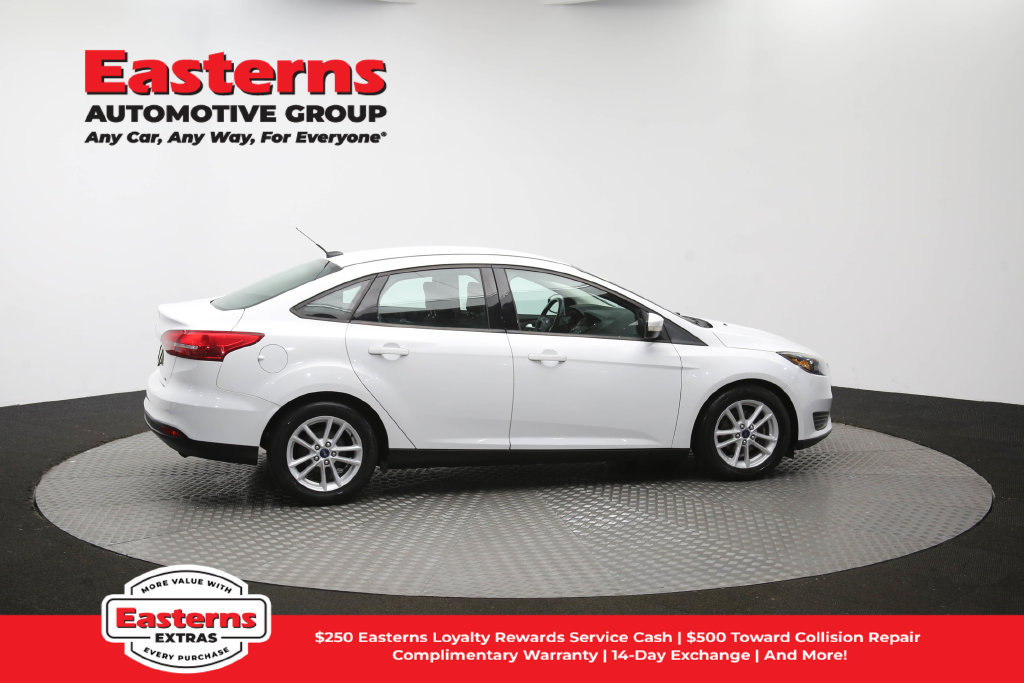 Used 2018 Ford Focus SE w/ Cold Weather Package FWD image 43