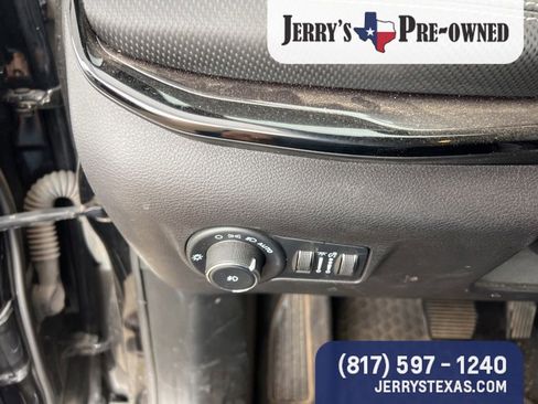 Used 2023 Jeep Compass Latitude w/ Convenience Group AWD/4WD image 13