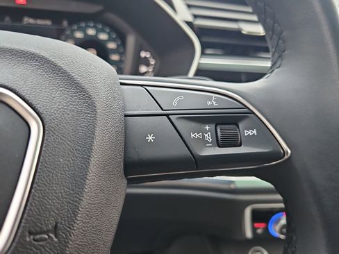 Used 2024 Audi Q3 2.0T Premium Plus w/ Premium Plus Package image 26