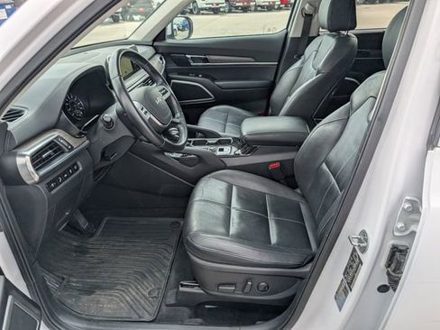 Used 2022 Kia Telluride EX w/ EX Premium Package image 2