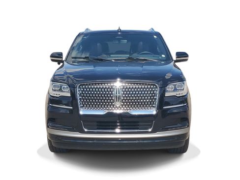 Used 2023 Lincoln Navigator L Reserve AWD/4WD image 2