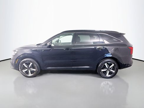 Used 2022 Kia Sorento EX w/ Panoramic Sunroof Package image 6
