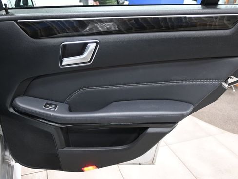Used 2016 Mercedes-Benz E 350 4MATIC Sedan image 17