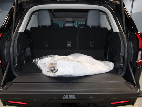 New 2026 Ford Expedition Active image 40