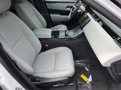 Used 2026 Land Rover Range Rover Velar Belgravia AWD/4WD image 3
