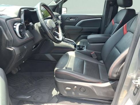 Used 2023 Chevrolet Colorado Z71 w/ Z71 Convenience Package 2 AWD/4WD image 16