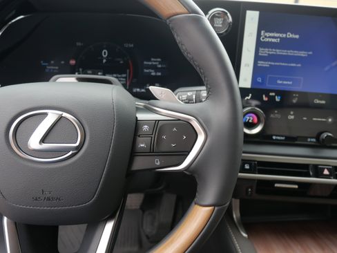 Certified 2025 Lexus RX 350 FWD image 13