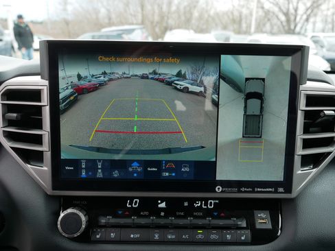 Used 2022 Toyota Tundra Limited AWD/4WD image 27
