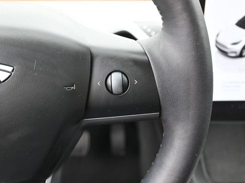 Used 2023 Tesla Model Y Long Range AWD/4WD image 20