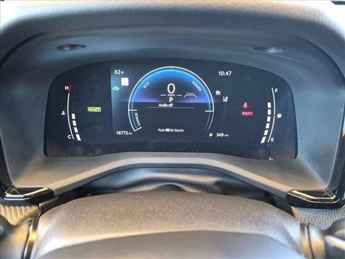 Certified 2025 Toyota Camry SE FWD image 9
