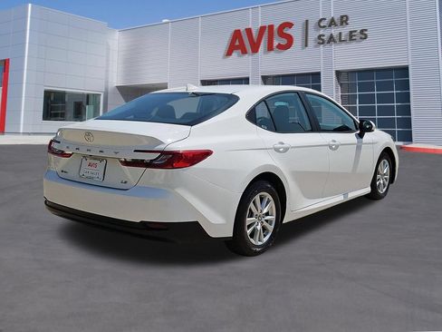 Used 2025 Toyota Camry LE FWD image 6