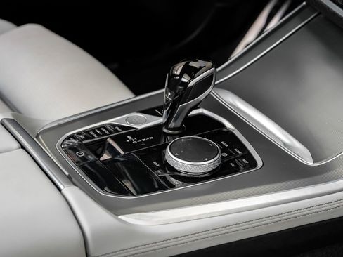 Used 2023 BMW X5 xDrive40i w/ M Sport Package image 30