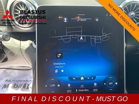 Used 2022 Mercedes-Benz SL 55 AMG 4MATIC w/ Driver Assistance Package image 46