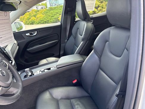 Certified 2023 Volvo XC60 B5 Core w/ Climate Package AWD/4WD image 18