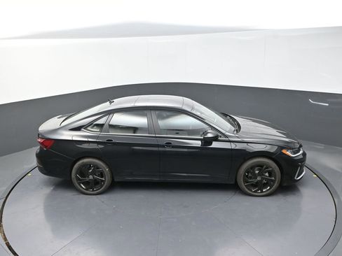 New 2026 Volkswagen Jetta SE image 18