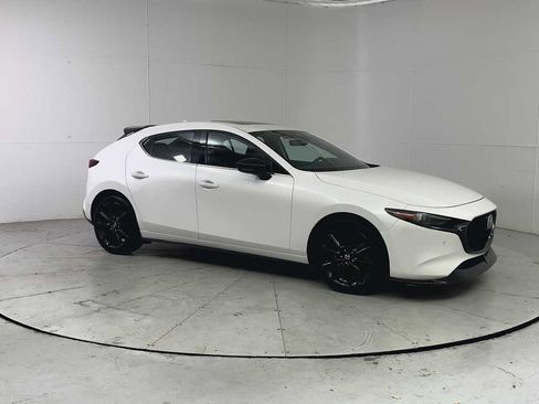 Used 2021 MAZDA MAZDA3 Hatchback w/Premium Plus Pkg AWD/4WD image 8