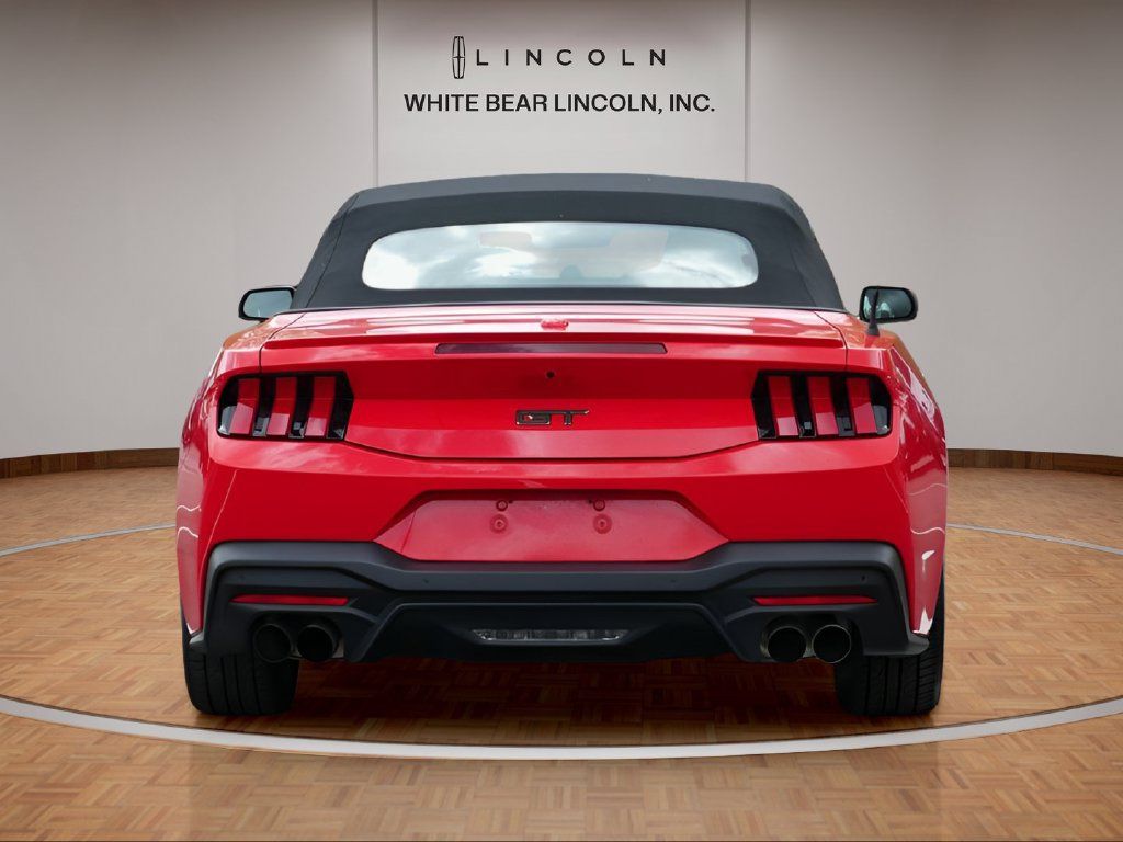 Used 2025 Ford Mustang GT Premium RWD image 6