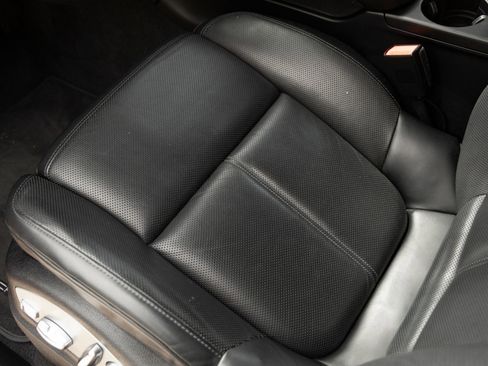 Certified 2024 Porsche Macan image 21