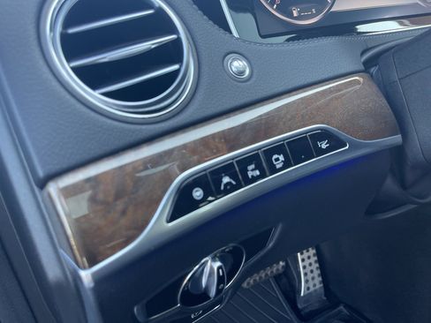 Used 2015 Mercedes-Benz S 550 4MATIC Sedan image 20