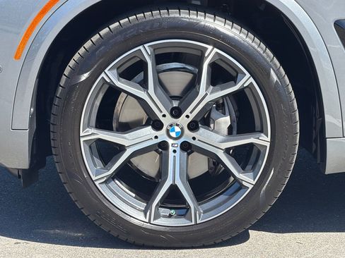 Used 2026 BMW X5 xDrive40i w/ M Sport Package AWD/4WD image 37