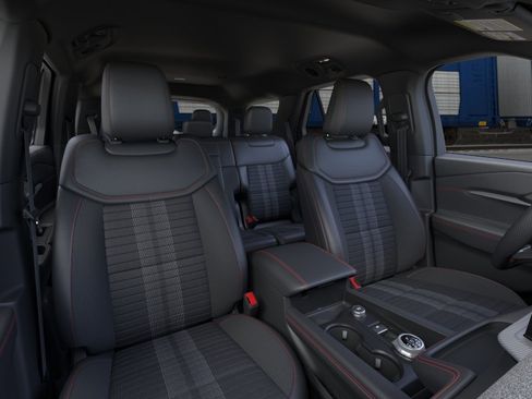 New 2026 Ford Explorer ST-Line w/ ST-Line Street Pack AWD/4WD image 10