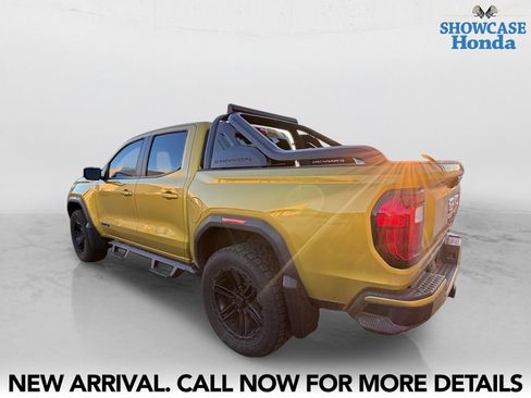 Used 2023 GMC Canyon AT4 w/ LPO, Sports Bar Package AWD/4WD image 4