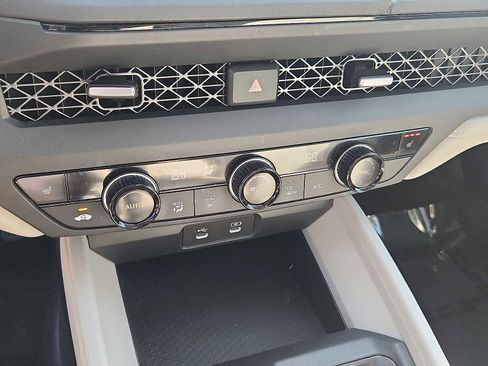 Certified 2023 Honda Accord EX image 15